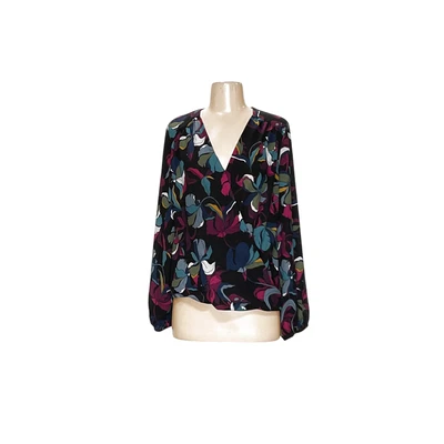 Blusa floral INC International Concepts Foto 1 de 4