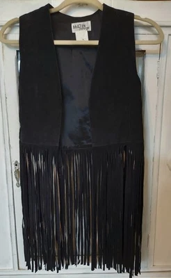 De colección. Chaleco de Gamuza con Flecos Talla S Boho Hippie Forrado en Satén Negro Foto 1 de 4