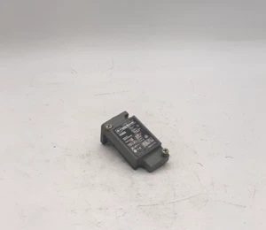 Cuerpo de interruptor de límite de un solo polo Cutler-Hammer E50SA - Imagen 1 de 4