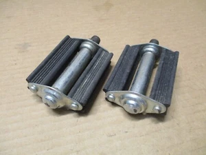 Vintage Schwinn NOS Bicycle Pedals Cross Logo  Lil Tiger Pixie - Picture 1 of 5