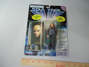 Star Trek Seska as Cardassian figure1997 - Picture 1 of 2