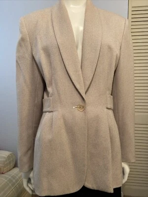 Chaqueta Vintage Larry Levine Beige Chic 1 Botón Pliegues Bolsillos Detalle Cinturón Talla 10 Foto 1 de 4