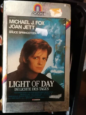 VHS Rarität: LIGHT OF DAY  (1987)  MIT MICHAEL J. FOX & JOAN JETT - Bild 1 von 2