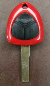 Estuche con llave remota llavero 3 botones para autos Ferrari hoja nueva plana - Imagen 1 de 10