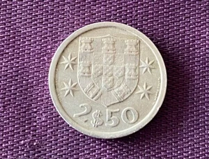 Portuguese 2 $ 50 Republic 1968 - Picture 1 of 2