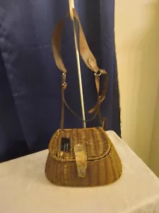 Antique Vintage 1900's Wicker&Leather Fly-Fishing Creel for Trout/Leather Strap - Picture 1 of 14