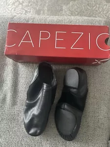Capezio Black Jazz Dance Leather Upper Shoes Split Sole Sz 8.5 - Picture 1 of 1