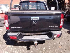 GREAT WALL V200/V240 K2 SERIES 2 04/2011-01/2015 HIGH LEVEL STOPLIGHT - Picture 1 of 12