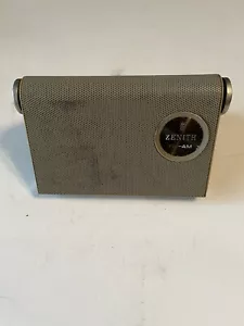 Radio de bolsillo vintage Zenith AM/FM Royal C25 funciona correctamente - Imagen 1 de 8