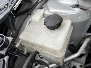 HYUNDAI I20 PB, 07/10-05/12 RADIATOR OVERFLOW BOTTLE, HEADER TANK Hatchback - Picture 1 of 10