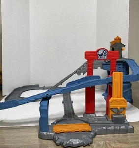 Thomas & Friends THE GREAT QUARRY CLIMB TRAIN SET Take-N-Play Along BMQ *READ* - Picture 1 of 9