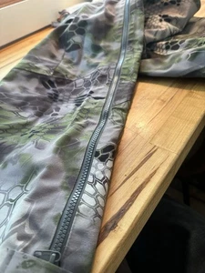 Kryptek Takur Rain Hunting Pants Men's Size Medium Tall M/T Camouflage - Picture 1 of 6