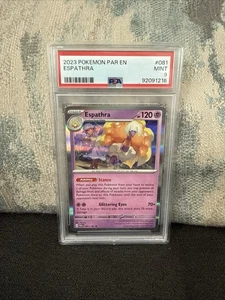 Juego de cartas coleccionables Pokémon Espathra Paradox Rift 081/182 Holograma regular raro PSA 9 - Imagen 1 de 2