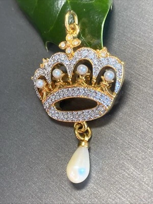 Corona Vintage Colgante Perla Dije Joyería Patrimonial Usado Chapado en Oro Firmado Foto 1 de 4