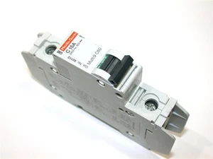UP TO 12 MERLIN GERIN MULTI9 C60 15 AMP TYPE C 240V 1 POLE CIRCUIT BREAKER 60112 - Picture 1 of 2