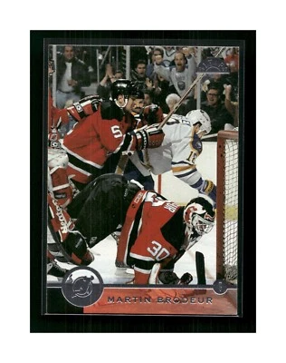 Tarjeta de hockey Leaf Devils 1996-97 #6 Martin Brodeur Salón de la fama Foto 1 de 4
