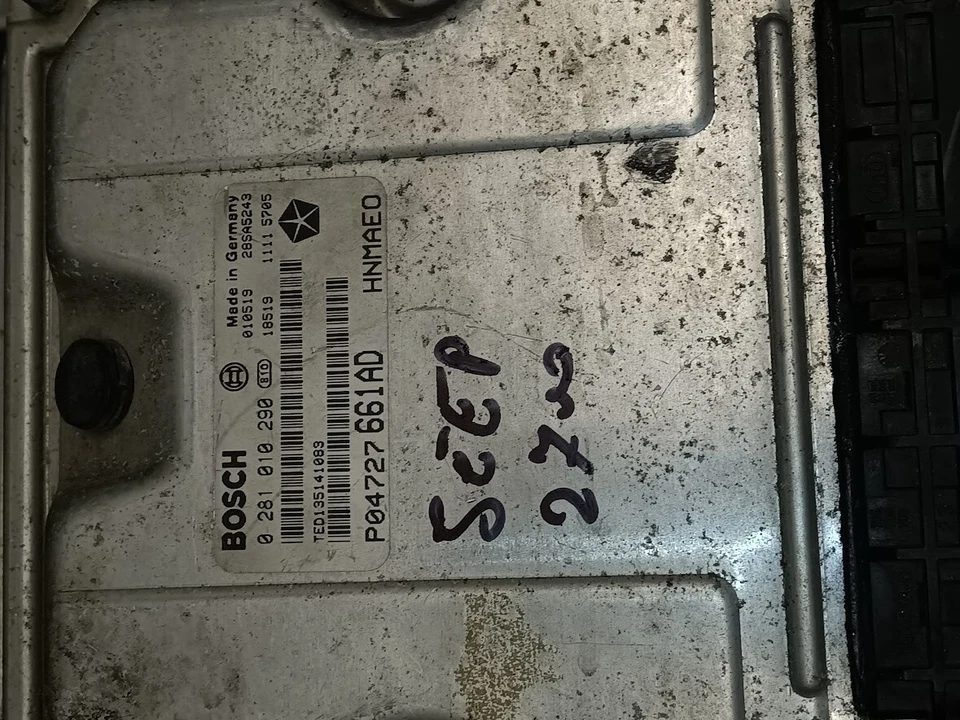 centralina motore  JEEP 2700 0281010290 - Immagine 1 di 1