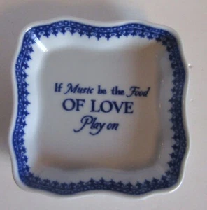 Plato de baratija If Music Be the Food of Love Play On China Shakespeare 12th Night - Imagen 1 de 2