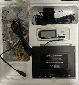 Sistema ricevitore audio digitale satellitare Sirius SRIR-001FMM Audiovox nuovo scatola aperta - Foto 1 di 14