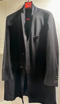 Abrigo Isaia azul marino espiga 56R con mangas de cirujano en contraste Foto 1 de 4