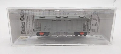 Kadee 8031 HO Northern Pacific PS-2 2-Bay Covered Hopper #75450 NIB - Image 1 of 2