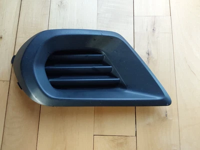 Inserto de cubierta de luz antiniebla delantera OEM Subaru Forester 2014-2016 lado izquierdo del conductor Foto 1 de 2