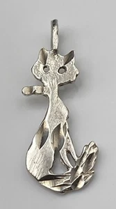 Vintage Sterlingsilber handgefertigt Diamantschliff KATZE Charm oder kleiner 7/8" Anhänger - Bild 1 von 5