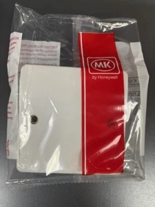MK K1090 WHI 1 Gang Flex Outlet Plate - Brand new - Free P&P - Picture 1 of 3