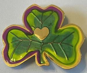 Jewelry Pin/Brooch Metal Shamrock With Heart St. Patrick’s Day - Picture 1 of 6