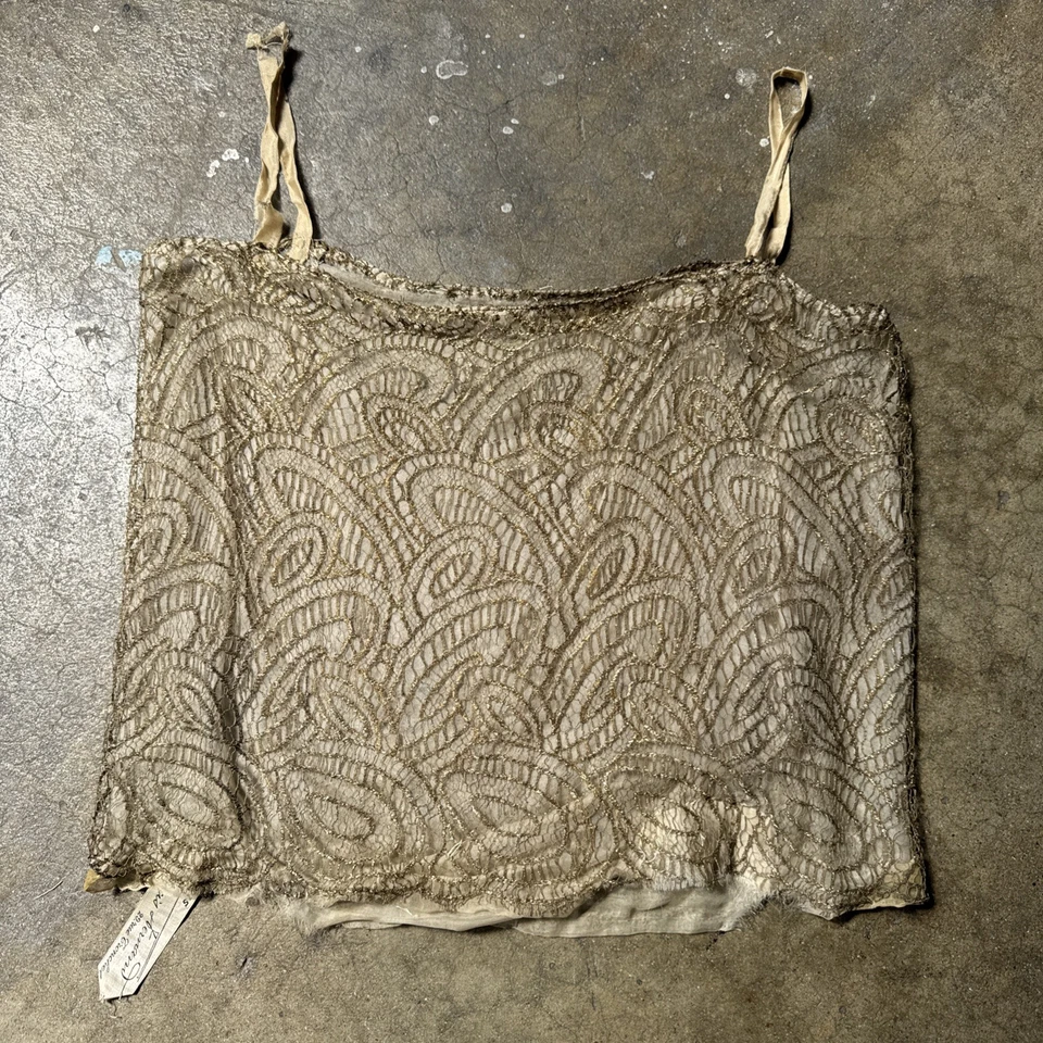 Blusa social de renda metálica dourada antiga da década de 1920 rotulada lamé vintage - Imagem 1 de 4