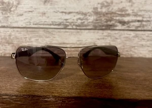 Occhiali da sole Ray-Ban RB3483 Aviator montatura classica argento lenti nere polarizzate - Foto 1 di 7