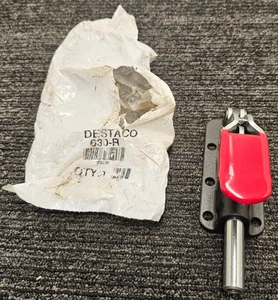 Destaco 630-R Toggle Clamp Flanged Base with Lever Steel Red/Black - Picture 1 of 9