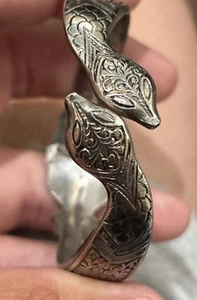 Vintage silver tone Snake Hinged Bracelet - Picture 1 of 6