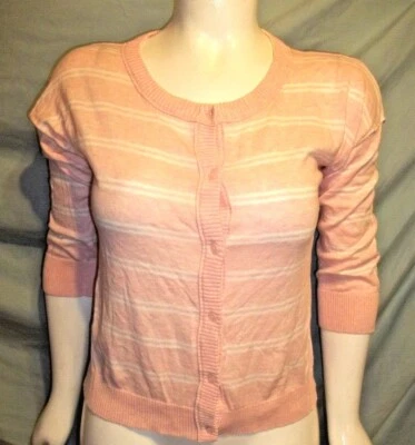 NUEVO Talla XXL Mossimo Rosa Blanco Botón Manga 3/4 Suéter Pecho 48" x Len 23" Foto 1 de 4