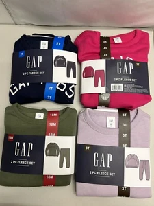 GAP Unisex Toddler 2-Piece Long Sleeve & Jogger Pant Fleece Set - Picture 1 of 13