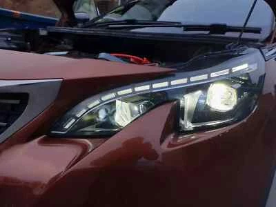 Faro lado pasajero LED & ECU PEUGEOT 3008 MK2 2017-2020 1674017580 Foto 1 de 4