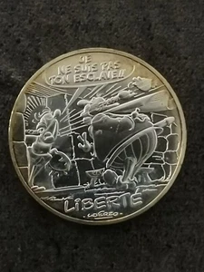10 EURO ARGENT ASTERIX 2015 LIBERTE LA ROSE ET LE GLAIVE / SILVER FRANCE - Picture 1 of 3