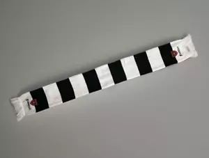 Echarpe Eintracht Frankfurt Ultras Retro 90's Collector Scarf / 140 cm x 17 cm - Foto 1 di 3