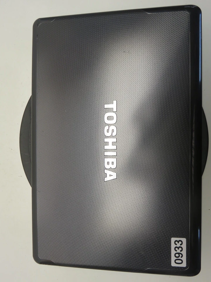 Toshiba Satellite A665-S6050 Intel Core i3 M350 2.27GHz 4GB NO HDD No Batt - Image 1 of 4