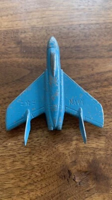 Avión a reacción vintage Midgetoy azul marino de metal fundido - Rockford IL Foto 1 de 4