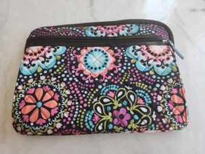 Floral Mandala Laptop Padded Case 15 inch with zipper pocket ~ Great condition - Bild 1 von 6