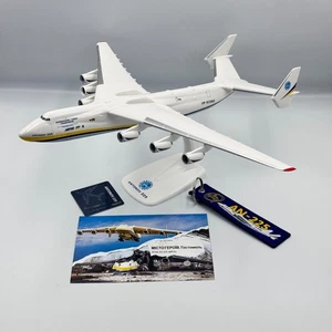 Antonov An-225 Mriya Scale 1:250 Plastic Display Model + Gift Set - Picture 1 of 16