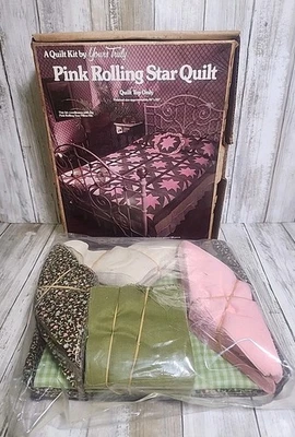 VTG Quilt Kit By Yours Truly Pink Rolling Star Top Only Queen/Dbl Prints SEALED - Image 1 of 4