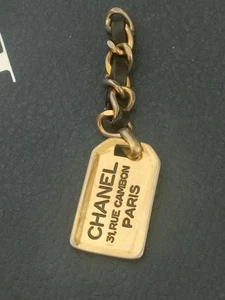 CHANEL Key ring Damaged - Picture 1 of 8