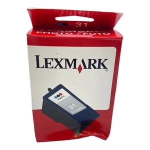 NUEVO Cartucho de impresión de tinta a color fotográfico Lexmark 31 genuino, caja dañada - Imagen 1 de 2