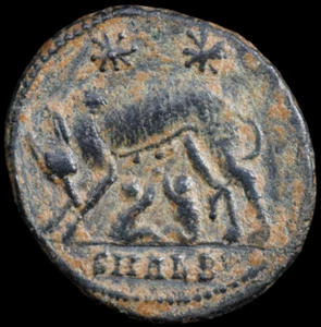 Antigua moneda romana. Serie Conmemorativa CONSTANTINOPOLIS Æ19 mm. 2,63 gr. #1499 - Imagen 1 de 4