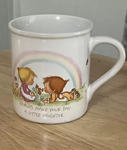Tazza Hallmark Mates Friendship Mug 1983 Betsy Clarke friends day arcobaleno più luminoso - Foto 1 di 4