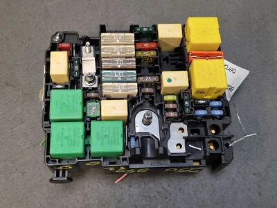 Custodia Fusibili - Peugeot 208 I/2008 I / Citroen C3 II - - Immagine 1 di 4