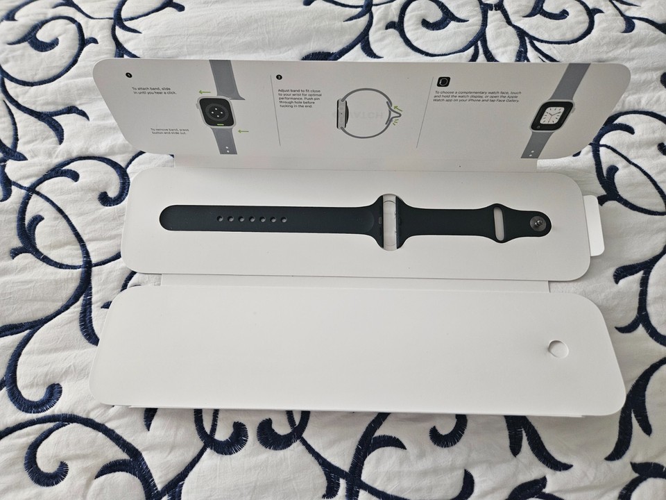 Genuine Apple Watch Band 44mm Black Sport 3e047am/a for sale 
