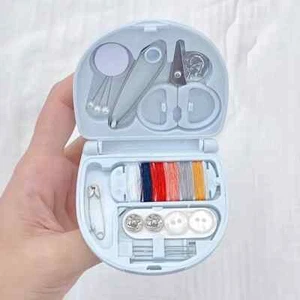 1-teiliges Mini-Nähset, süße und praktische kleine Nadeltasche, Knopf-Minischere - Bild 1 von 6